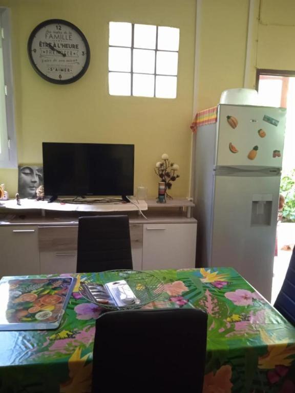 Le Bananier Villa Bouillante Luaran gambar